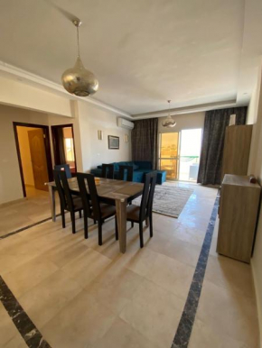 Very pleasant apartment with beach access!